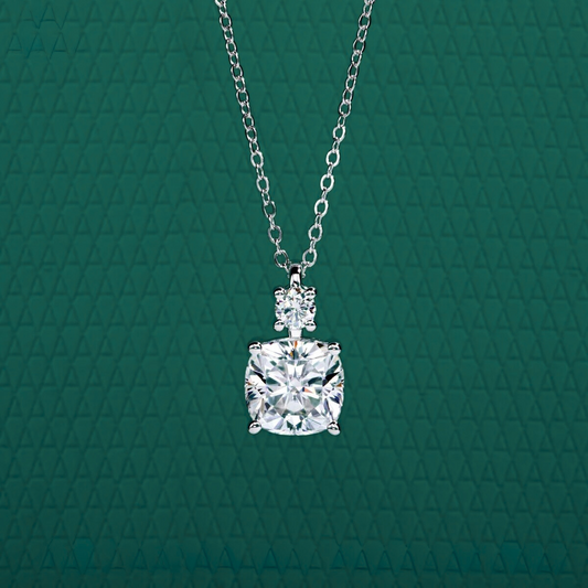 The Thalia – Cushion & Round Moissanite Necklace