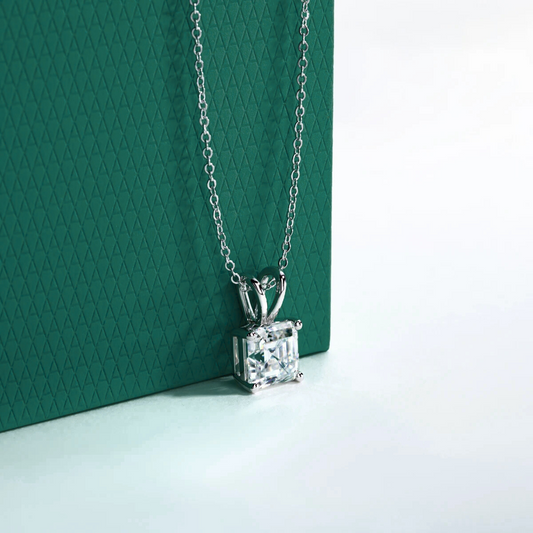 The Vianne – Asscher Cut Moissanite Necklace