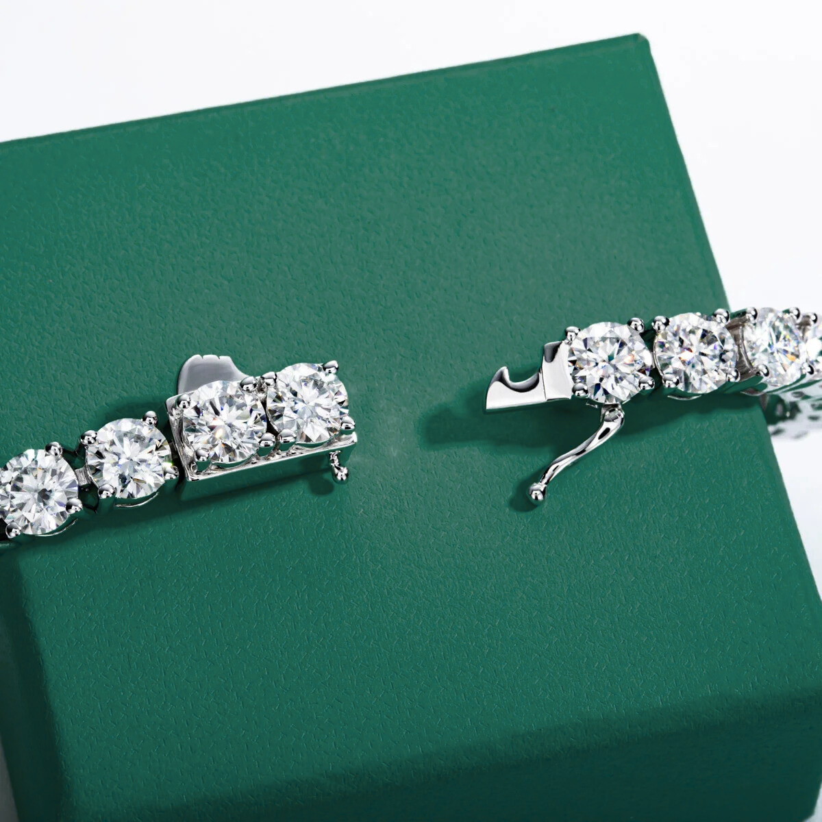 The Luna - Moissanite Tennis Bracelet