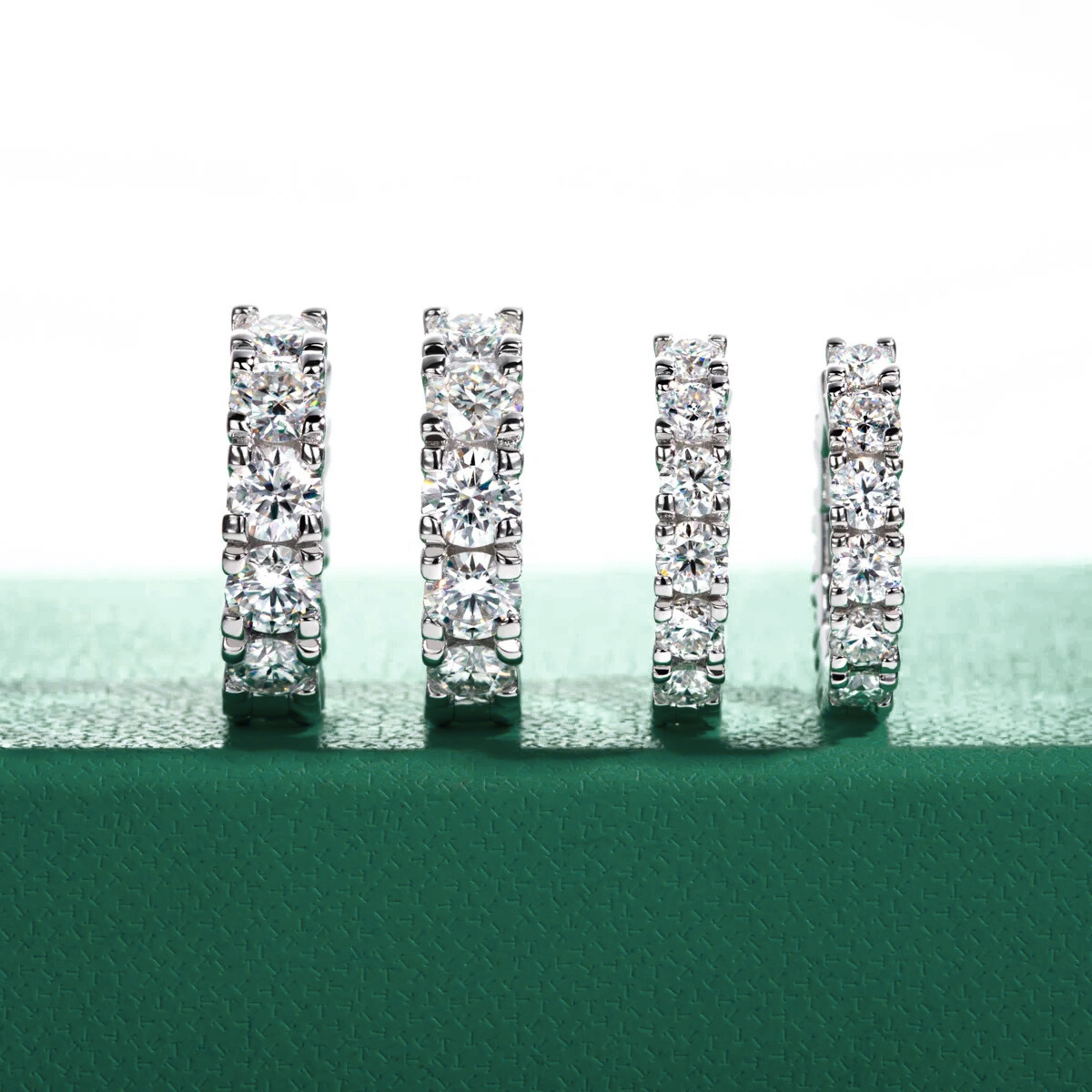The Valenza - Moissanite Hoop Earrings