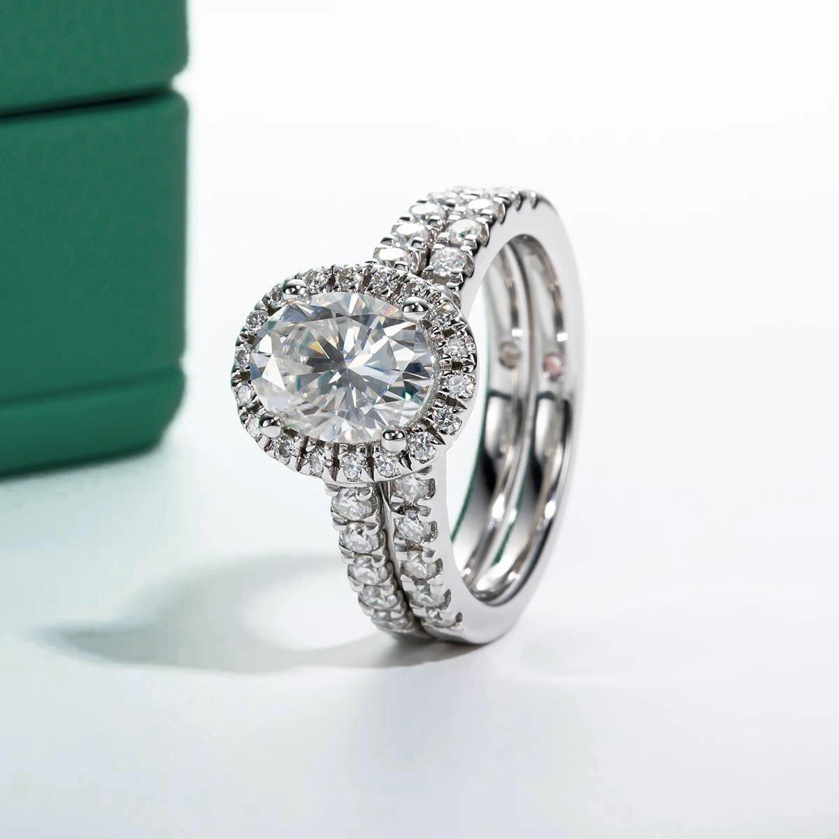 The Emily - Oval Cut Moissanite Set