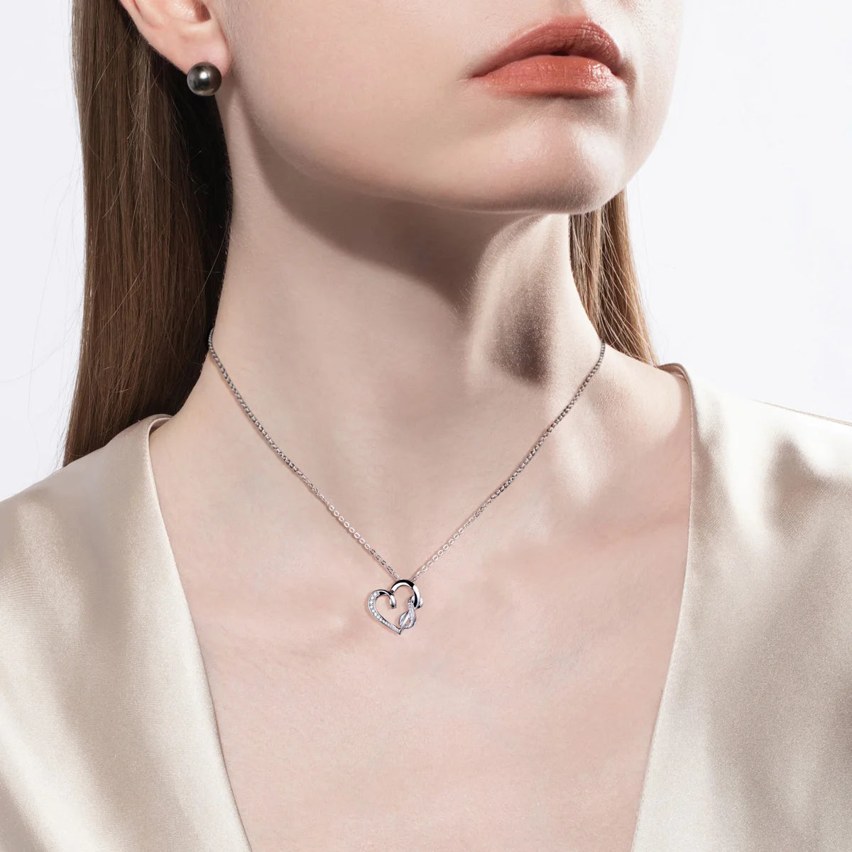 The Infinite Love - Moissanite Heart Necklace
