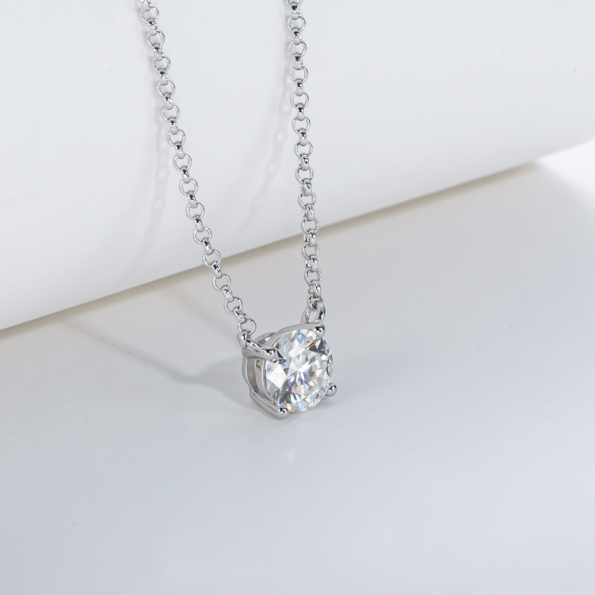 The Naomi - 4-Prong Moissanite Necklace