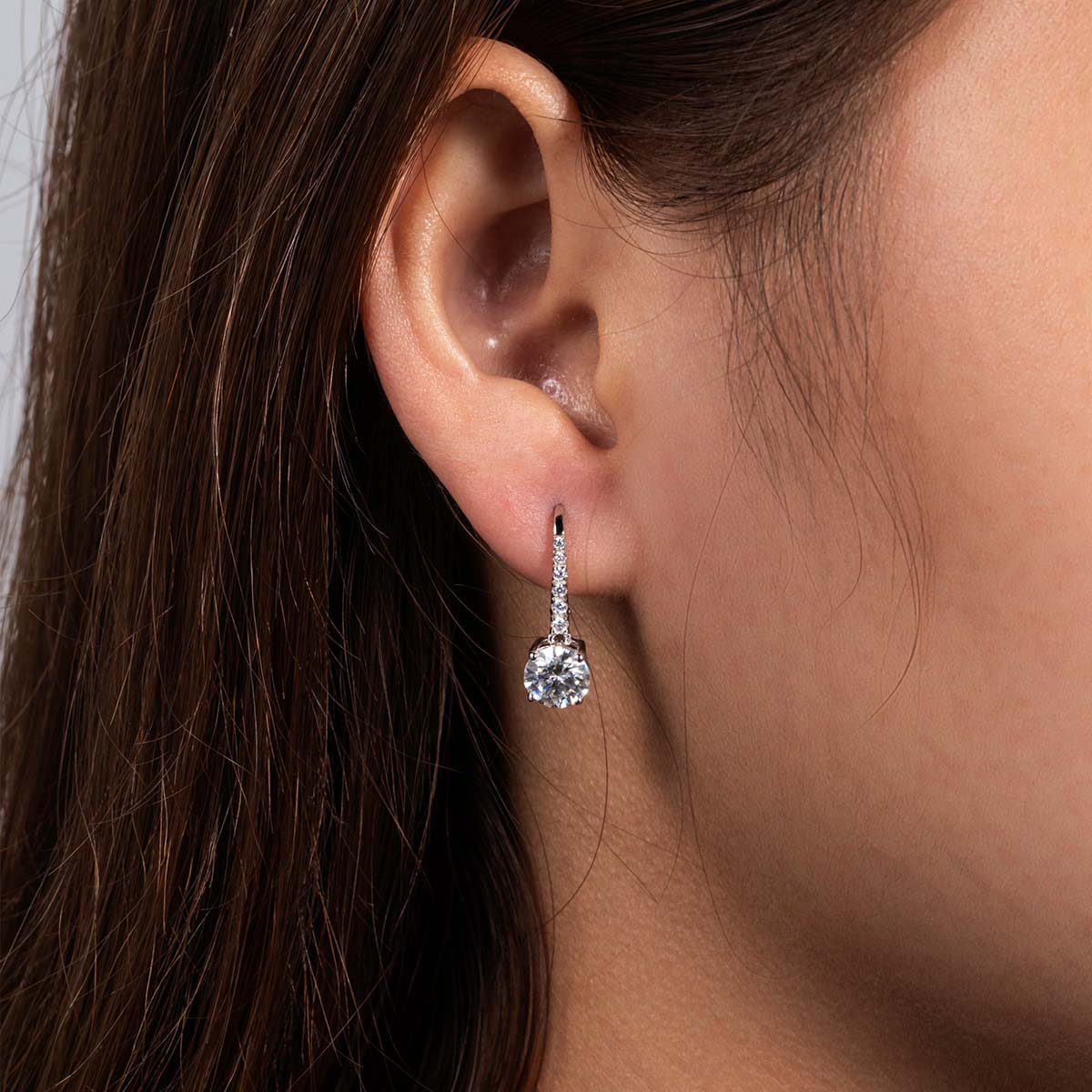 The Anna - Round Brilliant Cut Moissanite Earrings