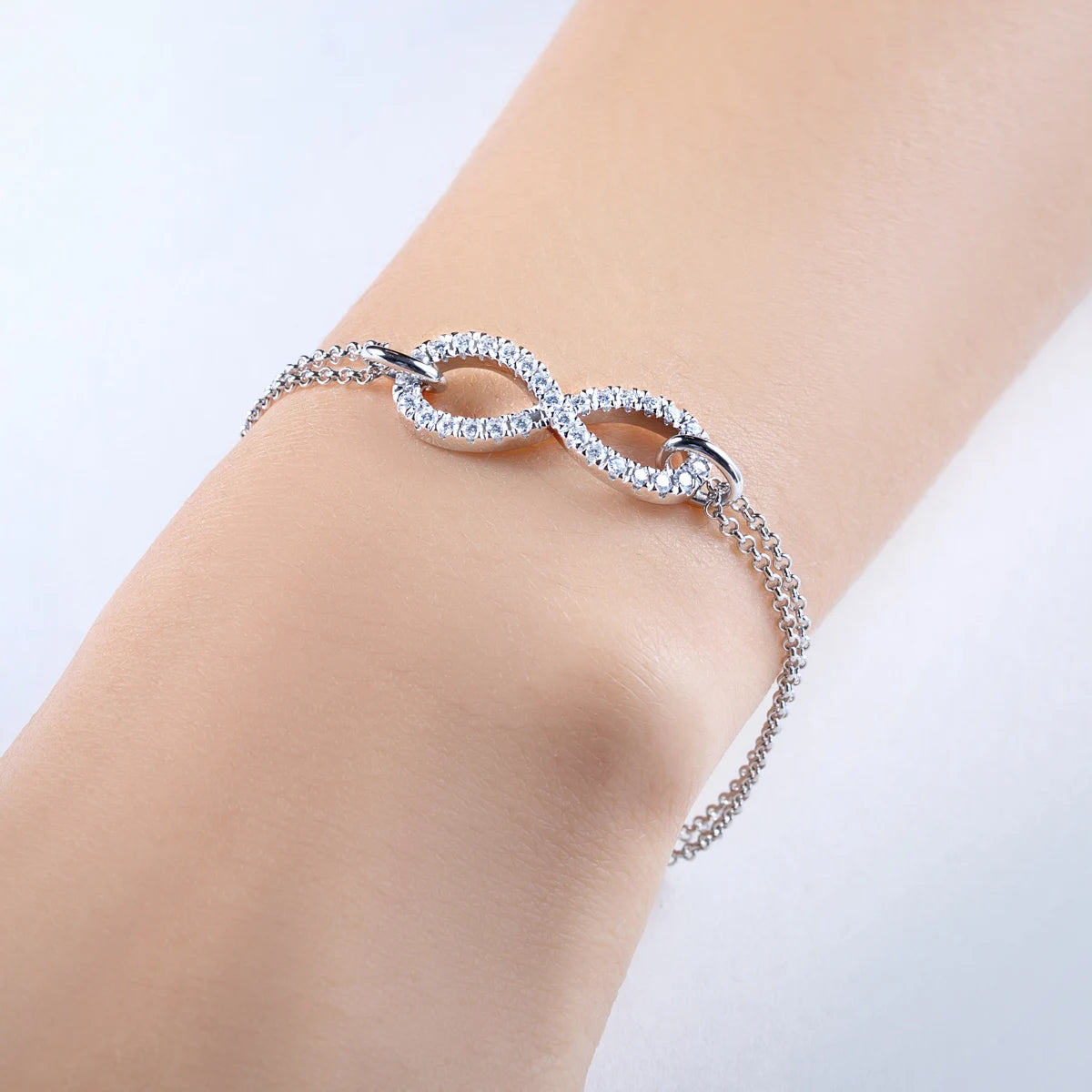 The Eternelle - Moissanite Bracelet