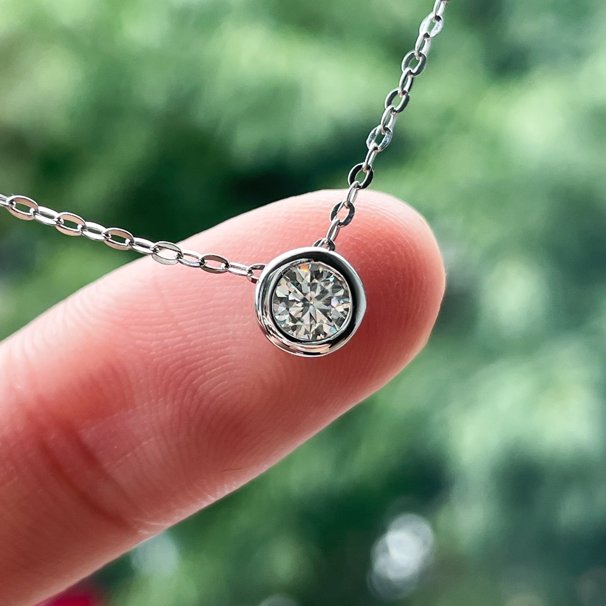 The Luci - Round Brilliant Cut Moissanite Necklace