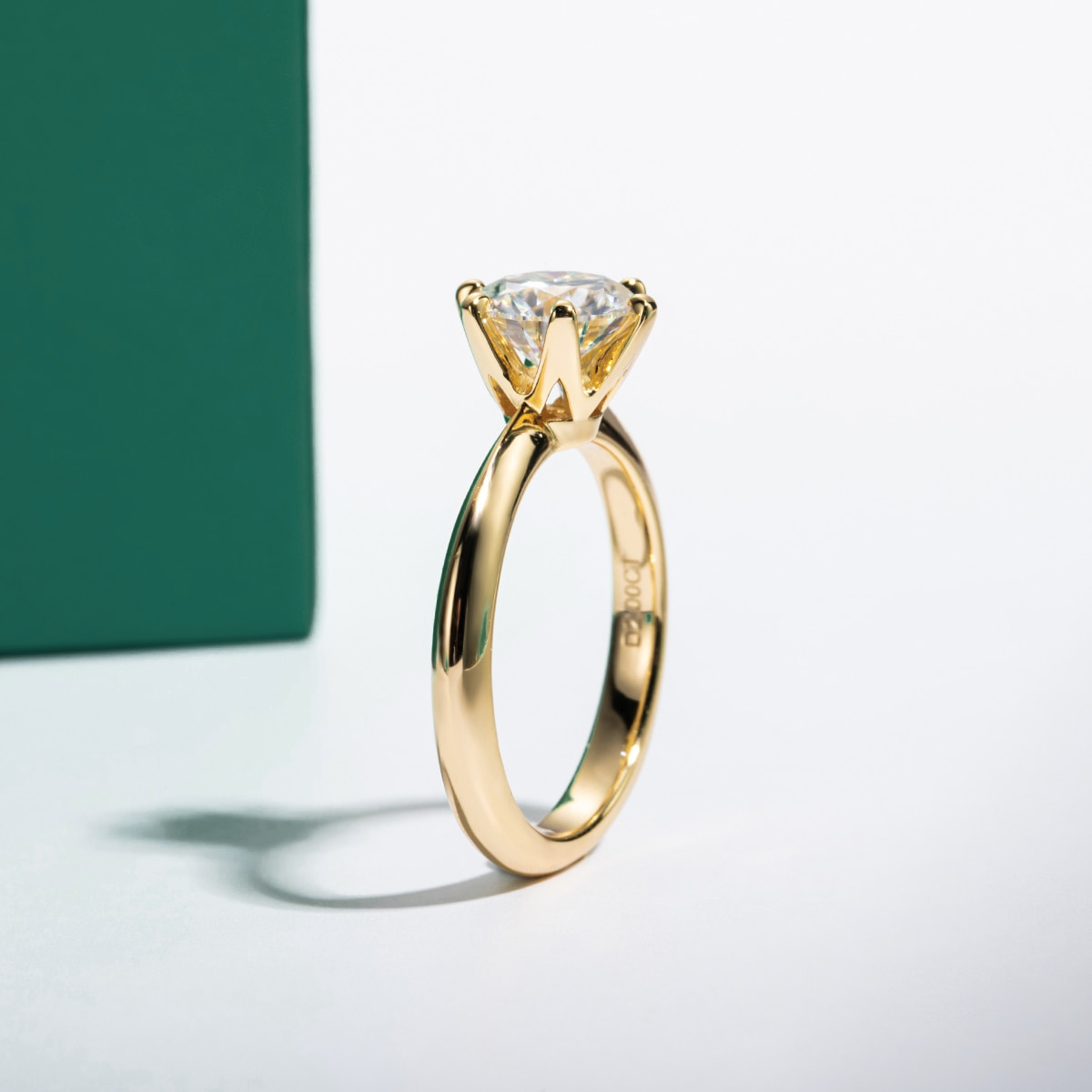 The Classic Gold - Round Brilliant Cut Moissanite Solitaire Ring