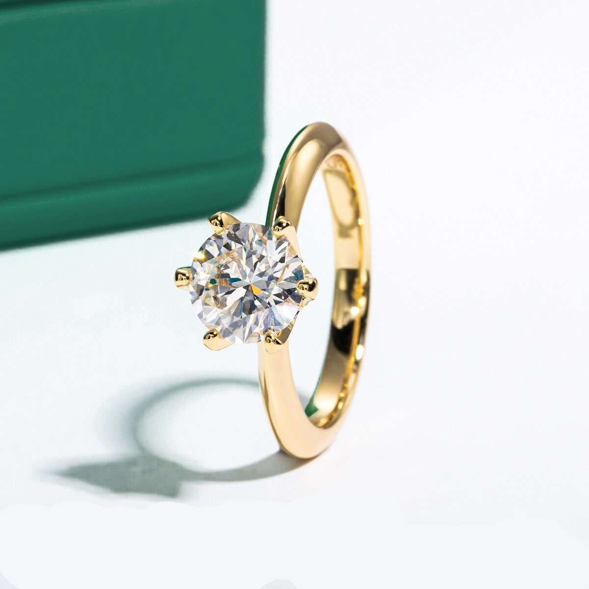 The Classic Gold - Round Brilliant Cut Moissanite Solitaire Ring