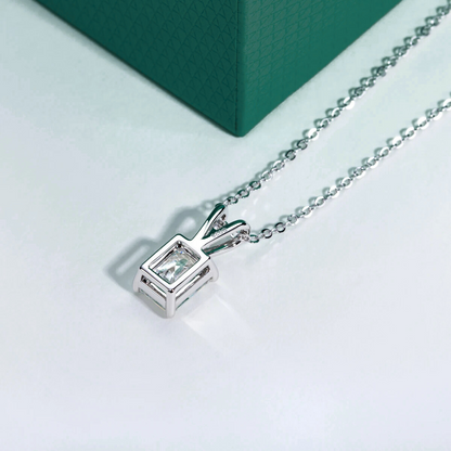 The Calista – Radiant Cut Moissanite Necklace