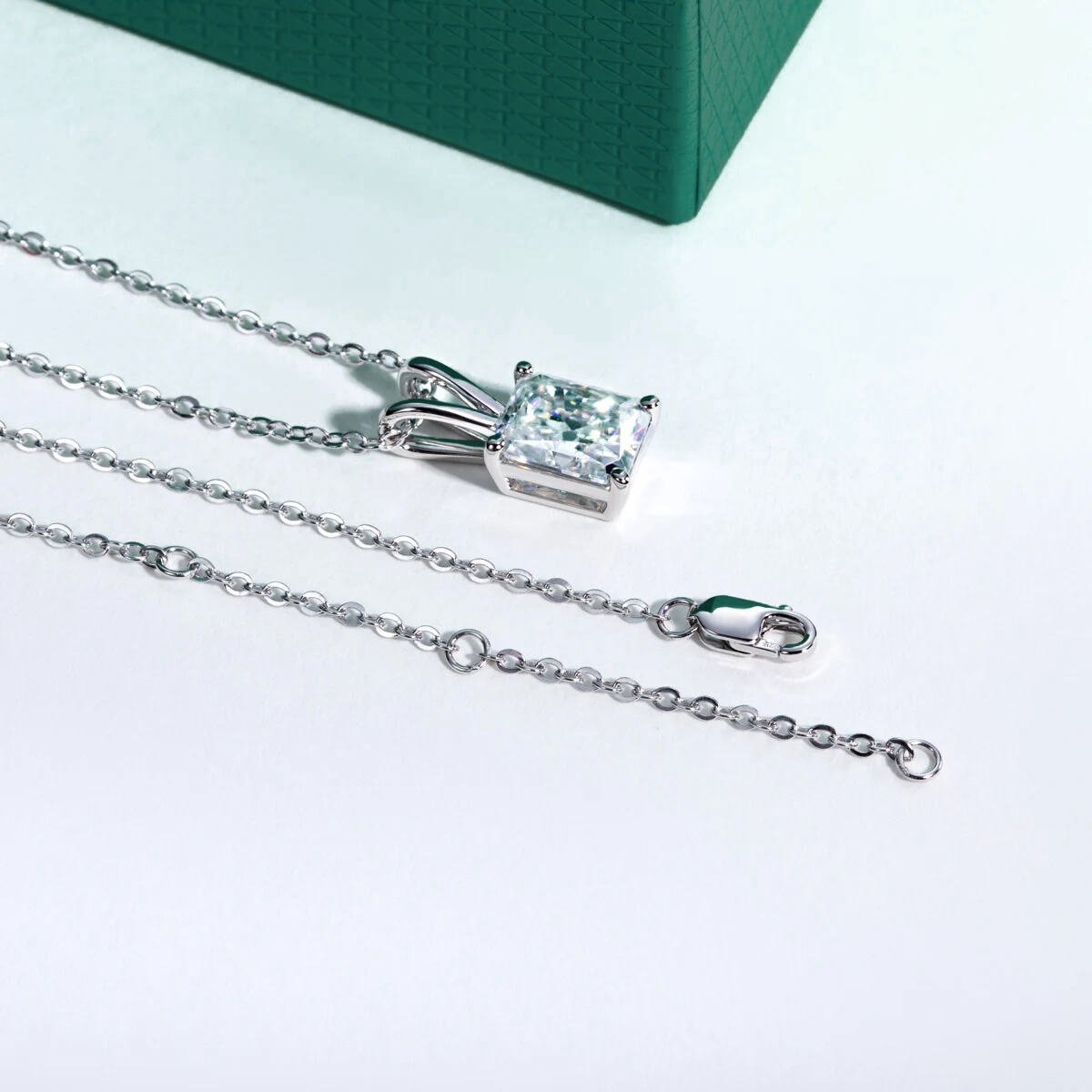 The Calista – Radiant Cut Moissanite Necklace