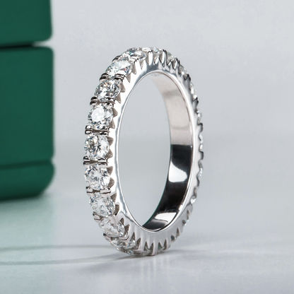 The Ruth – Moissanite Wedding Band