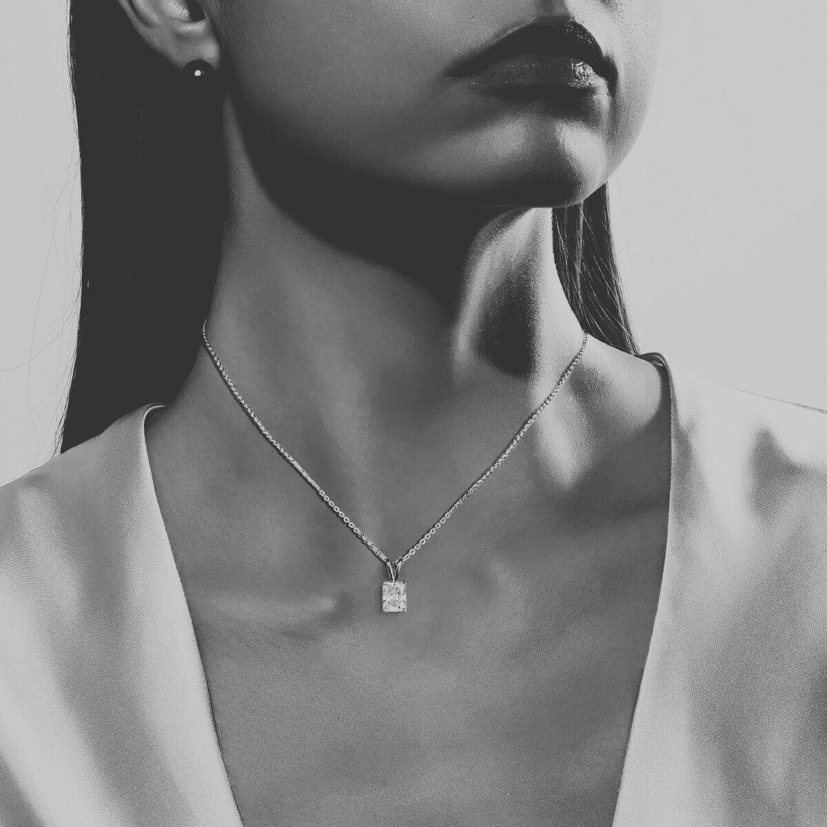 The Calista – Radiant Cut Moissanite Necklace