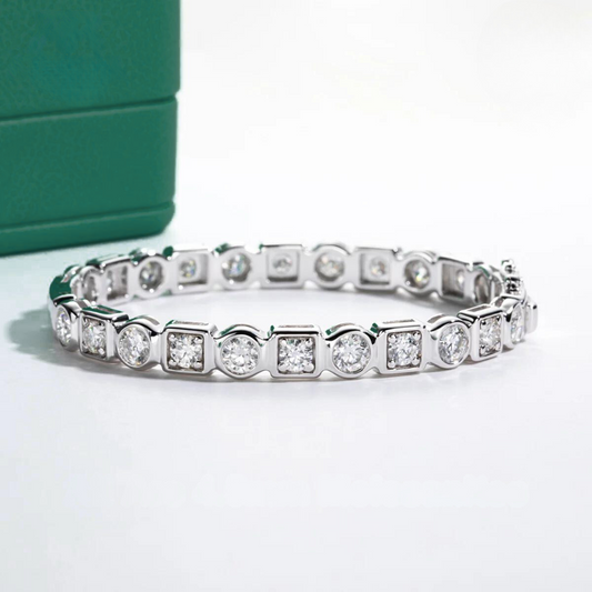 The Fusion - Round Brilliant Cut Moissanite Bracelet