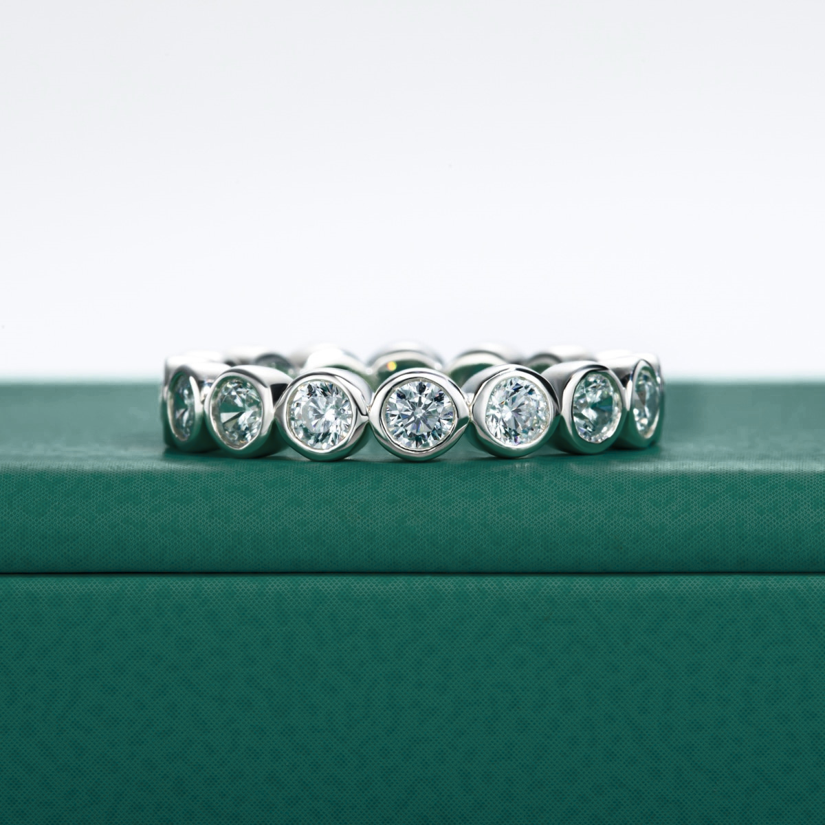 The Lumina - Moissanite Wedding Band