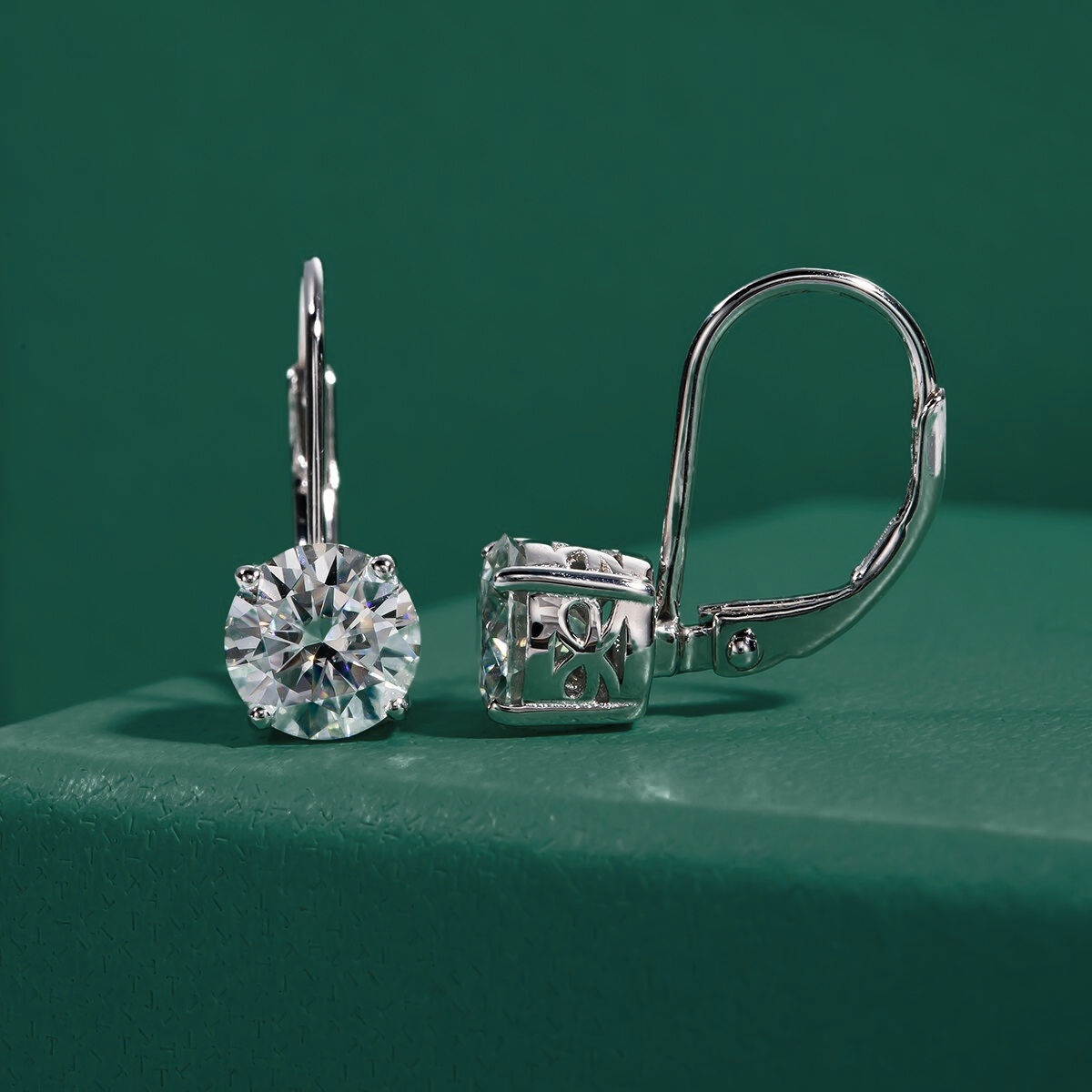 The Annie - Round Brilliant Cut Moissanite Earrings