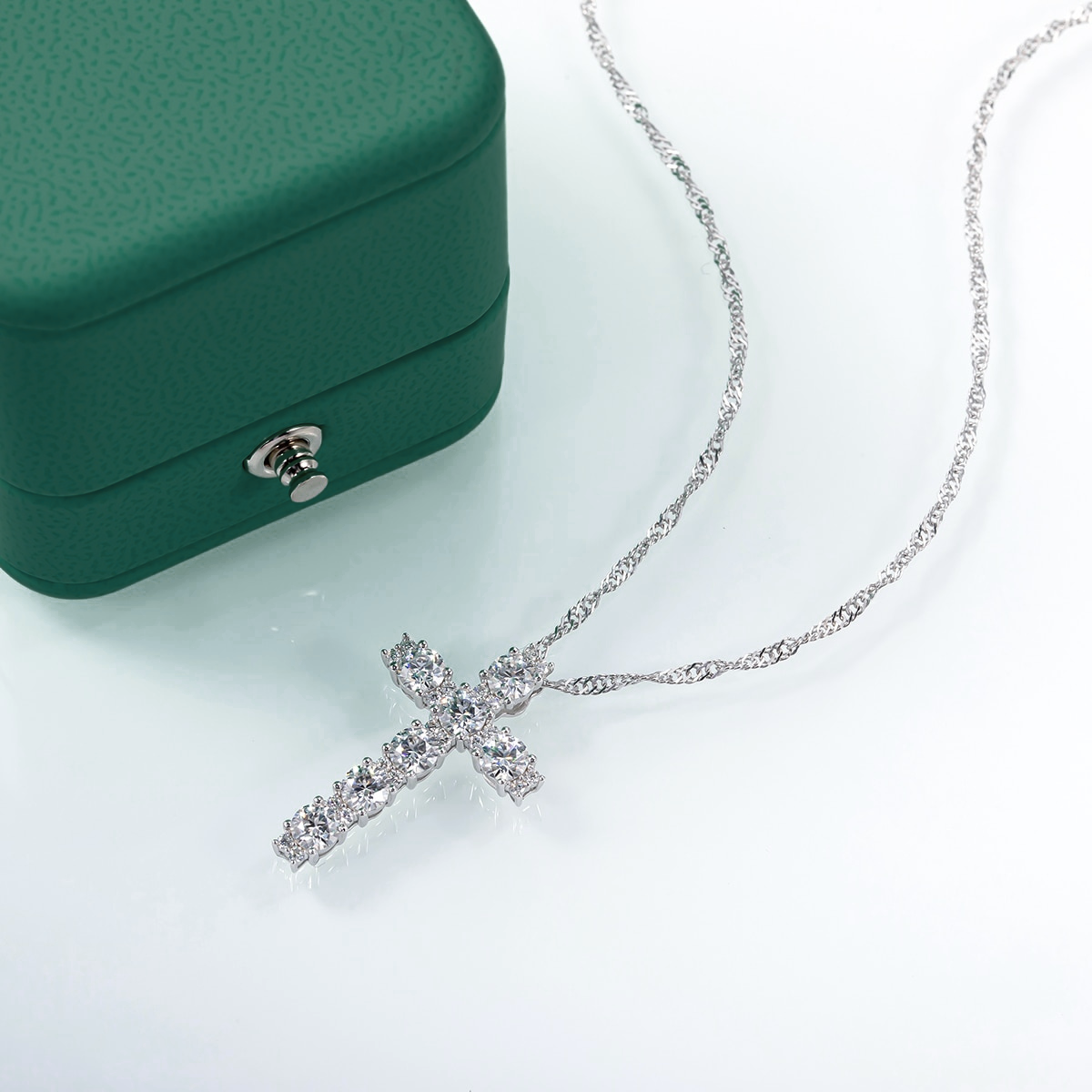 The Cross - Round Brilliant Cut Moissanite Necklace