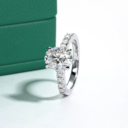 The Isabeau - Oval Cut Moissanite Solitaire Ring