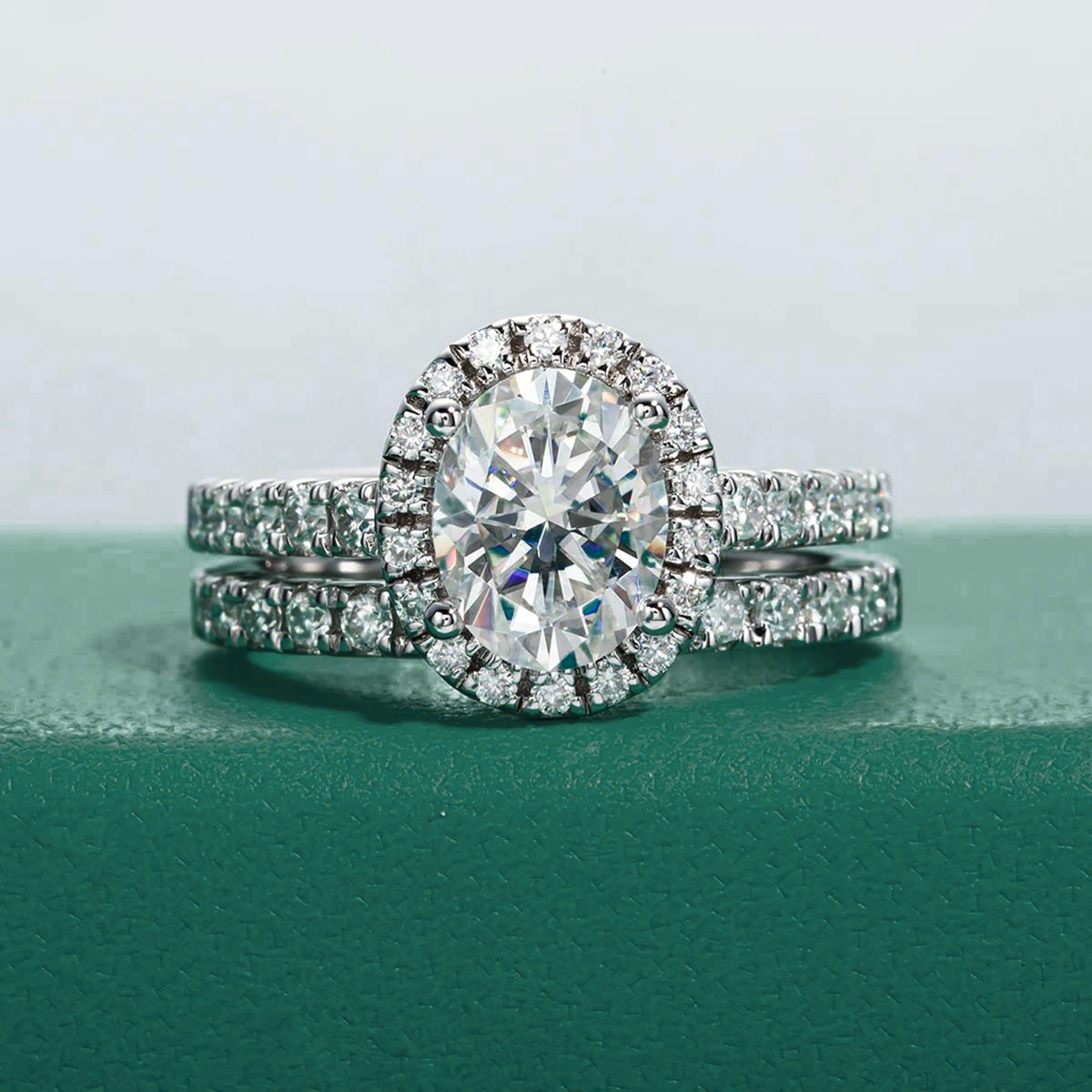 The Emily - Oval Cut Moissanite Set