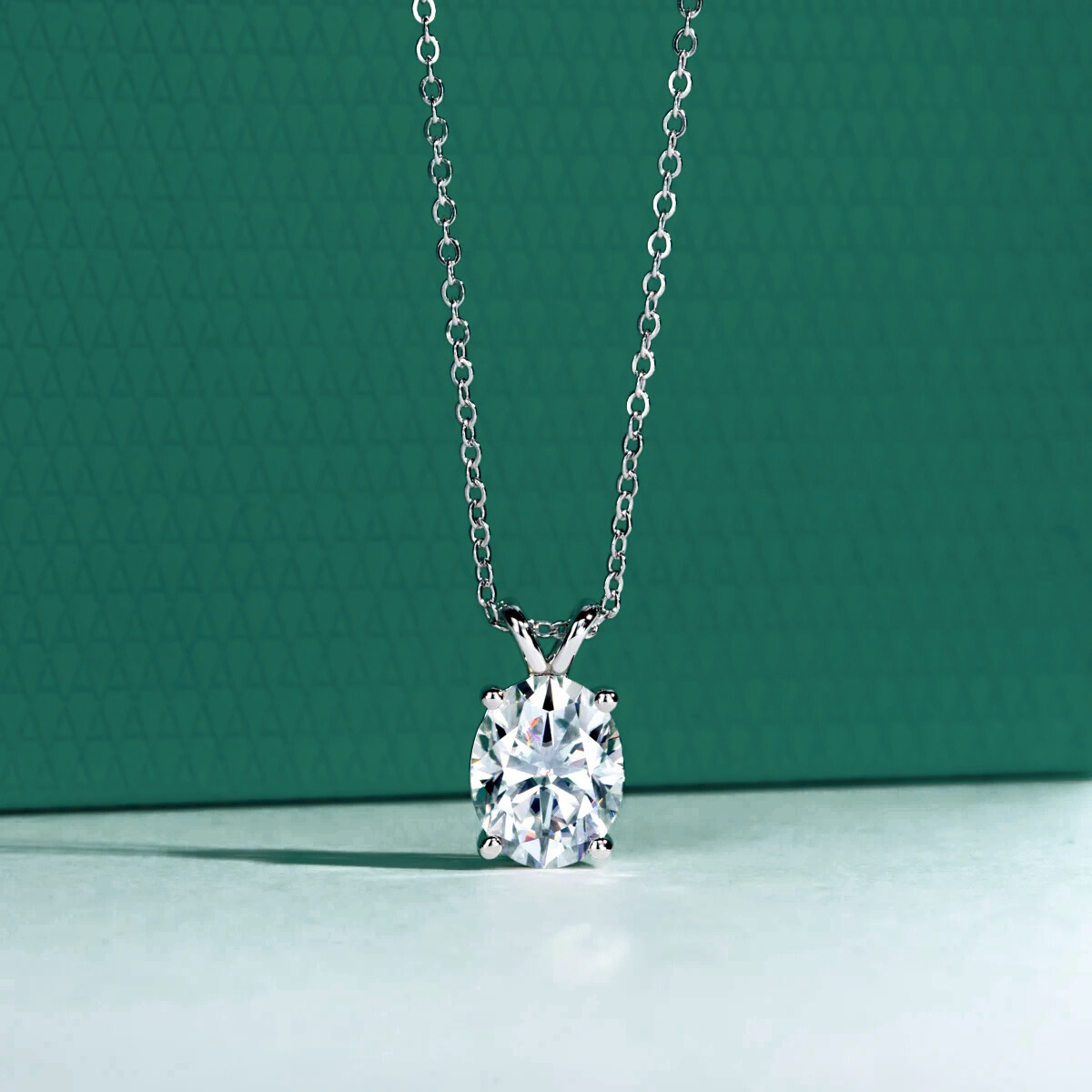 The Elara – Oval Cut Moissanite Necklace