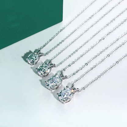 The Elara – Oval Cut Moissanite Necklace