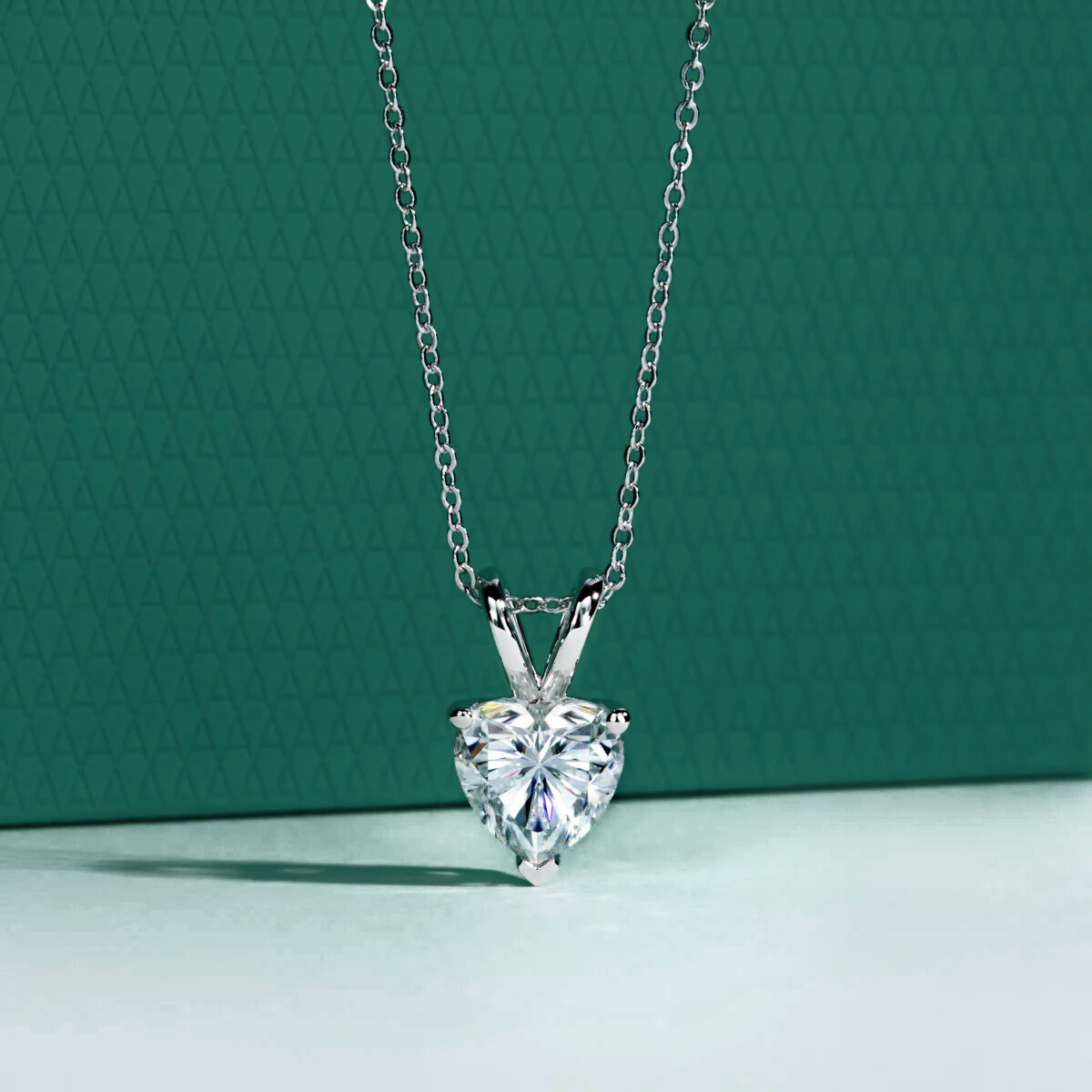 The Roselyn – Heart Cut Moissanite Necklace