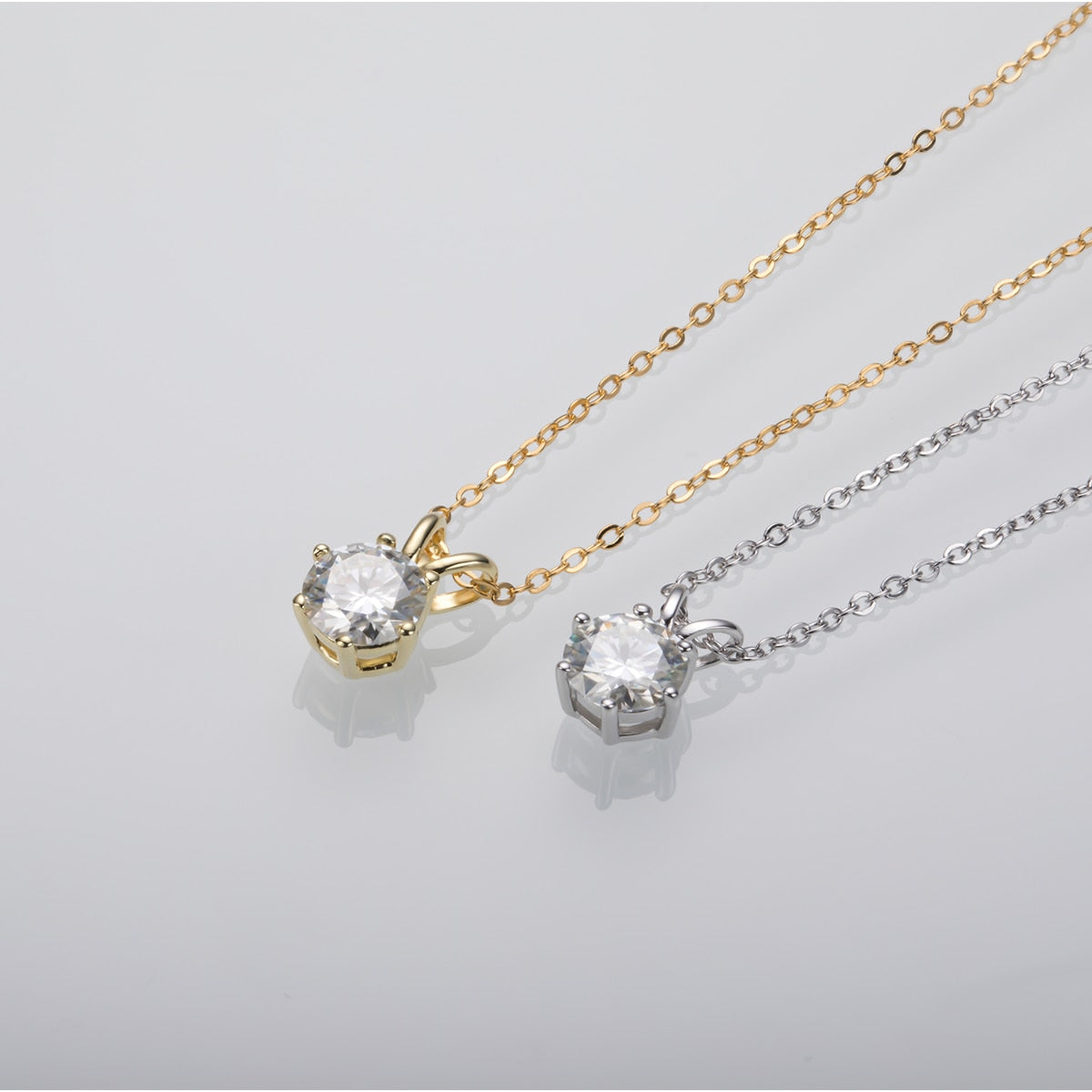 The Eleanor - 6-Prong Moissanite Necklace