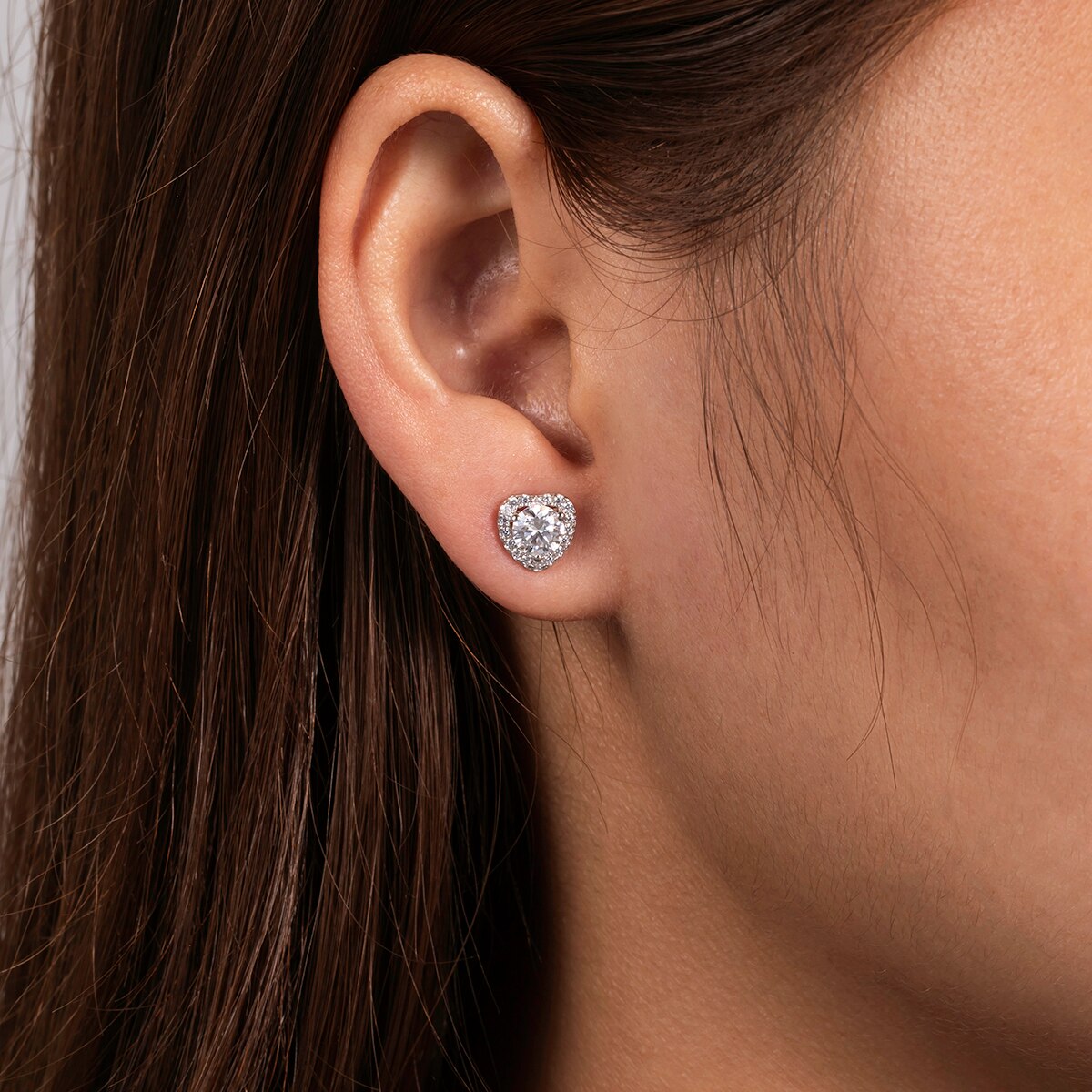 The Heart - Round Brilliant Cut Moissanite Halo Earrings