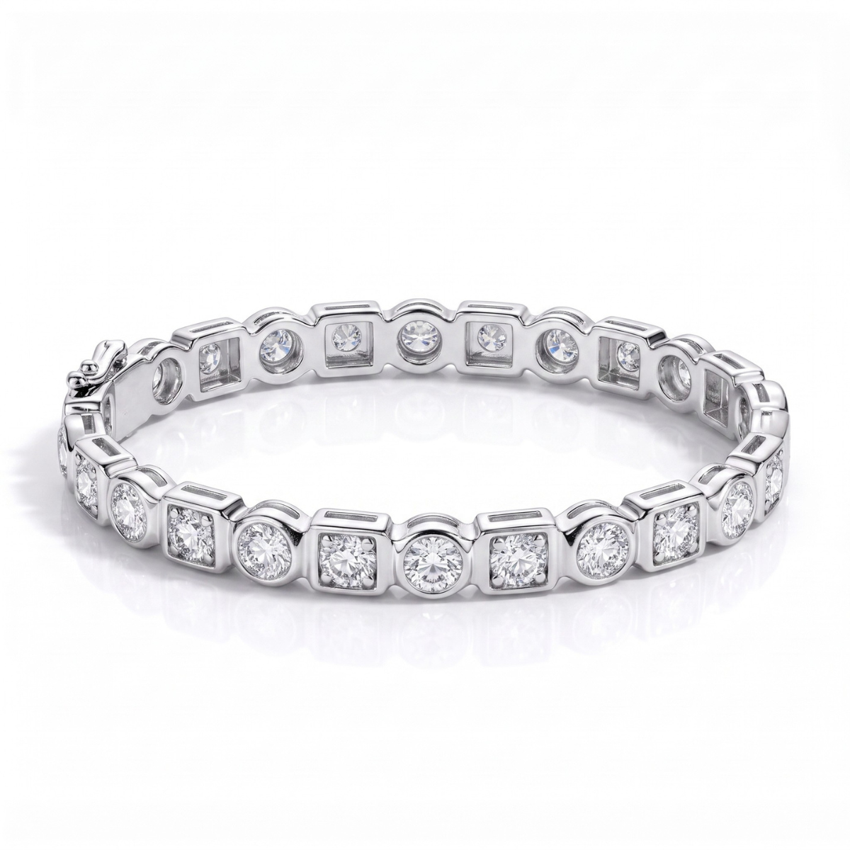 The Fusion - Round Brilliant Cut Moissanite Bracelet