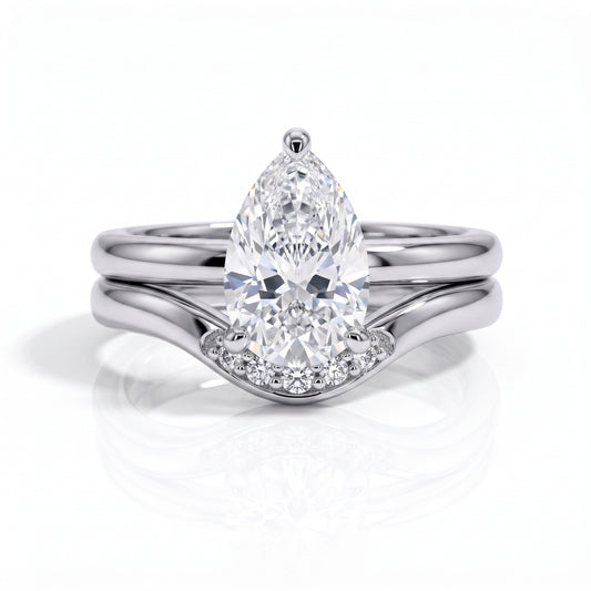 The Floriane - Pear Cut Moissanite Set